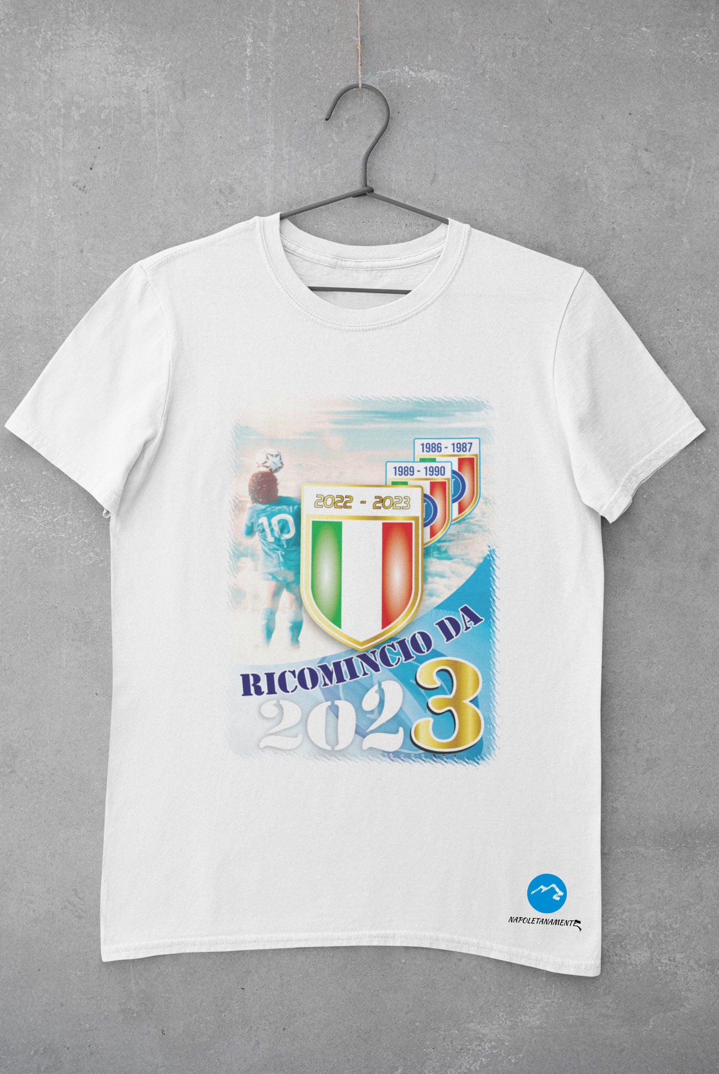 Maglietta napoletana scudetto Napoli Ricomincio da Tre colore bianco